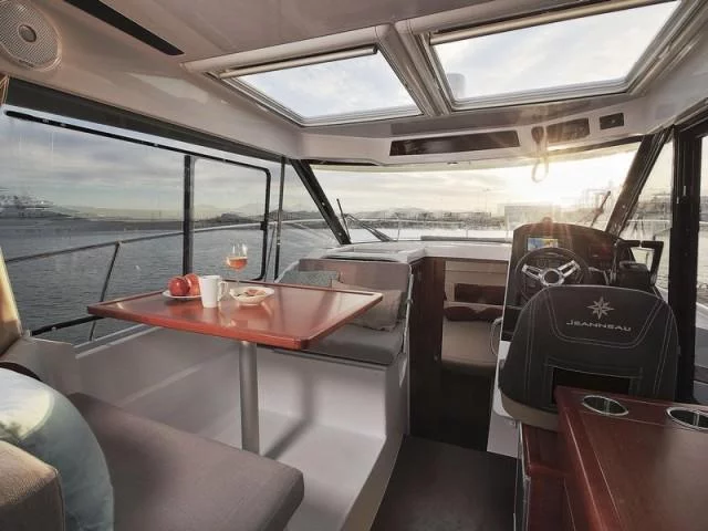 Merry Fisher 895 (BLANCA ROSA) Interior image - 11