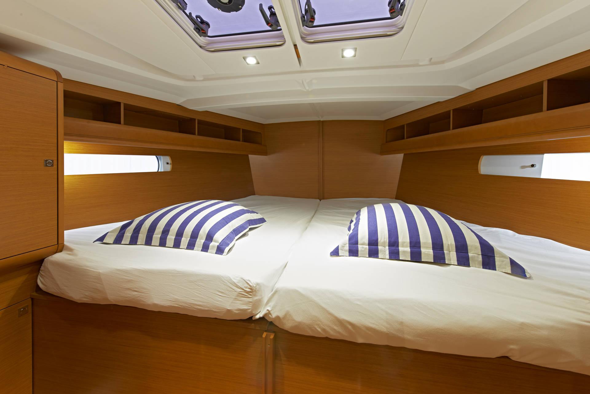Photo #11 - Sun Odyssey 479 (Joy) en Eleusis - 17034