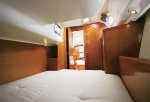 Beneteau Oceanis 40 (Tosca)  - 5