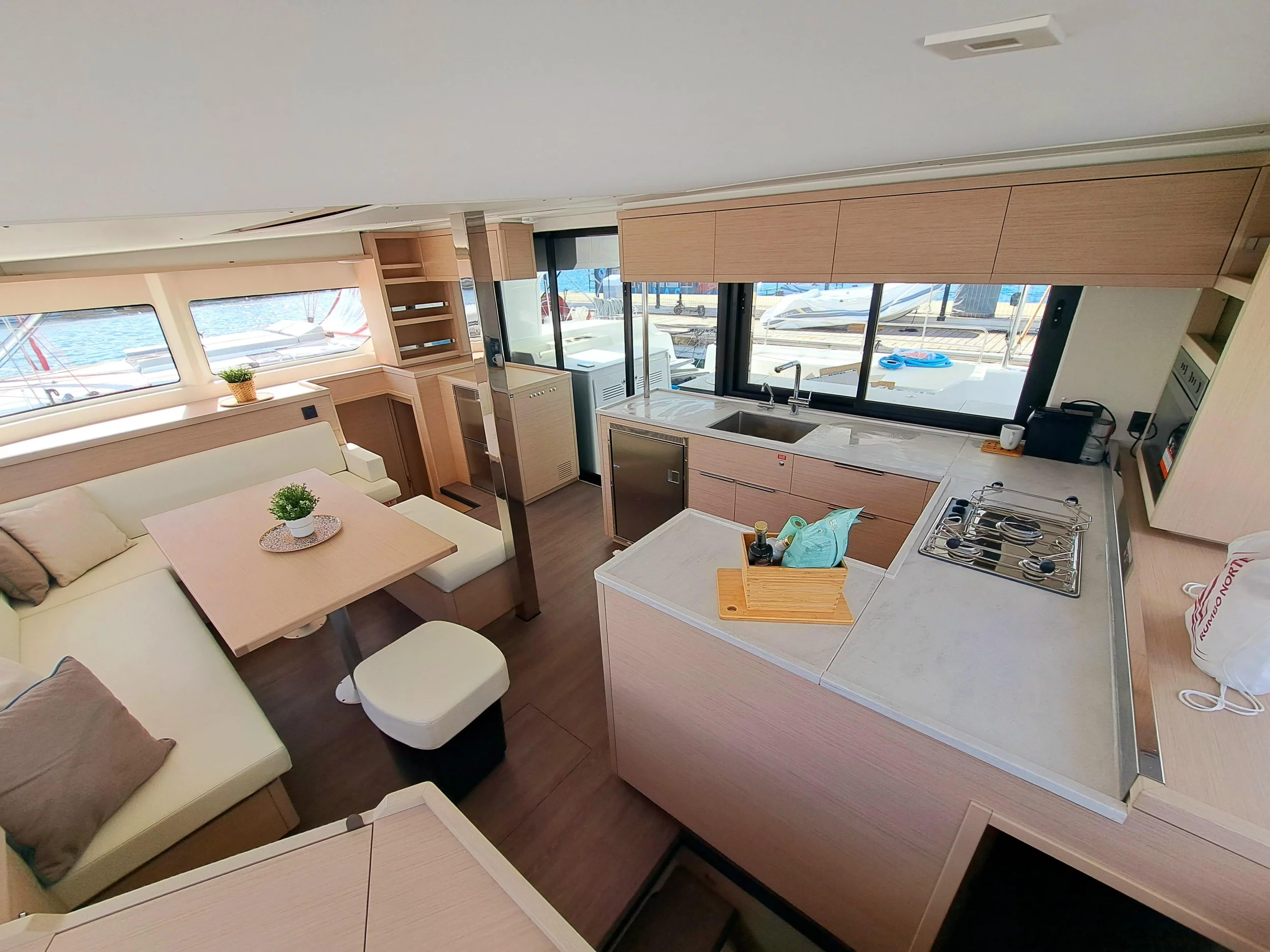 LAGOON 46 / 4 CABINS (SILVER ELLI)  - 3