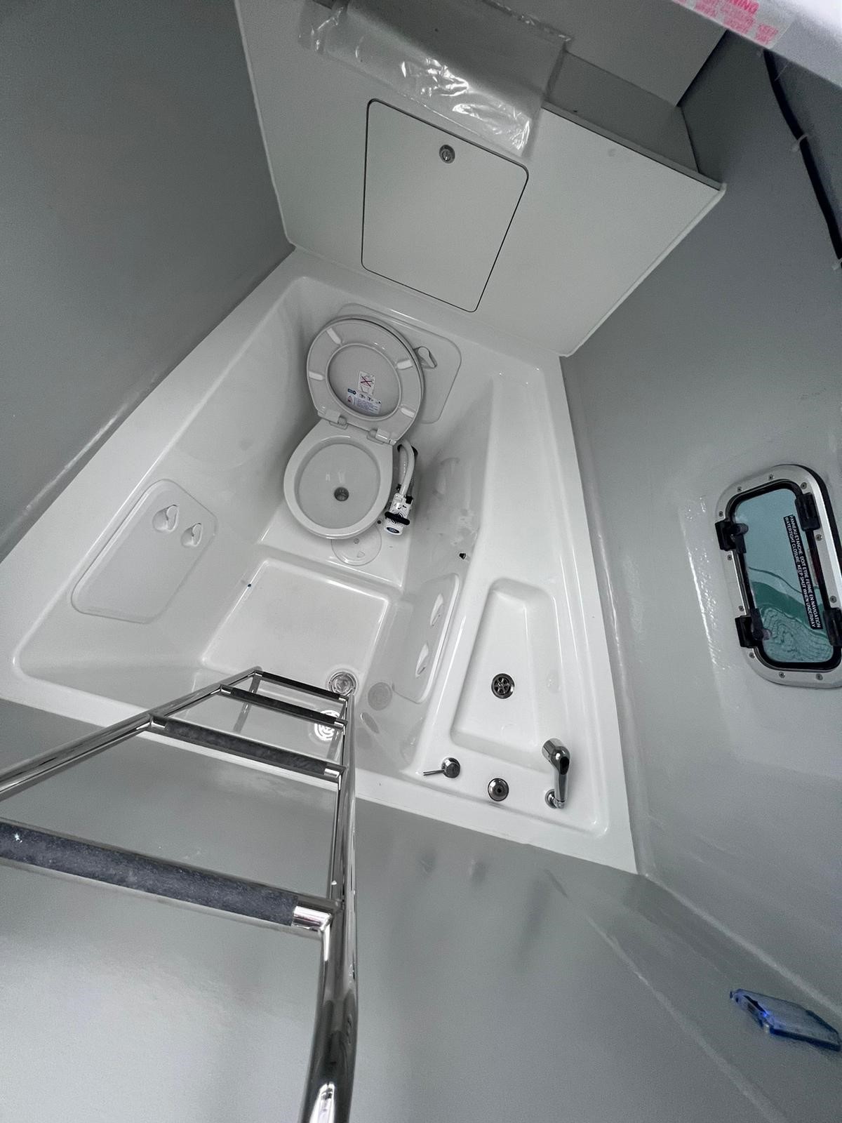Photo #17 - LAGOON 46 / 4 CABINS (SILVER ELLI) in Sant Antoni de Portmany - 13219