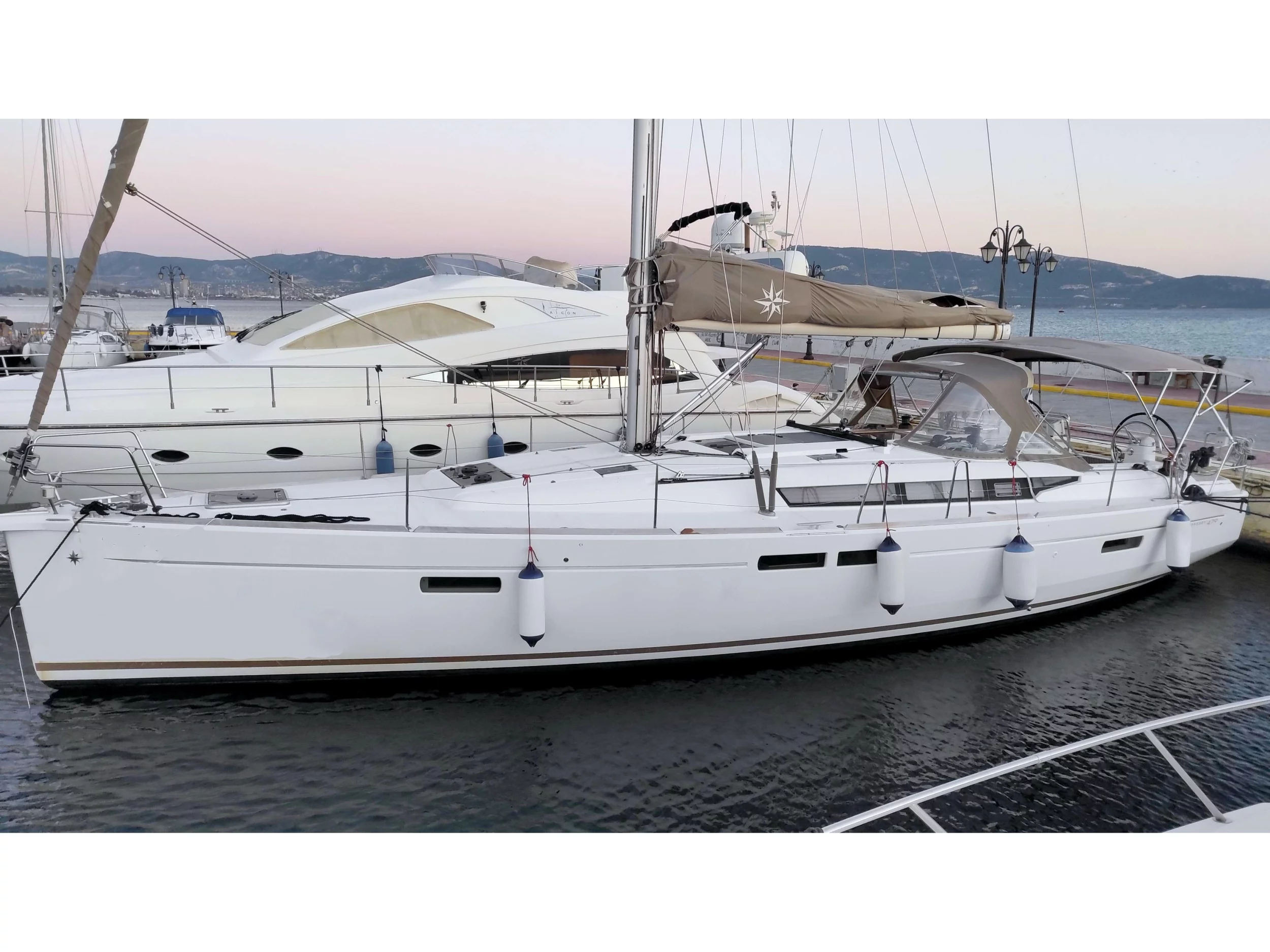 Sun Odyssey 479 (Joy) Main image - 11