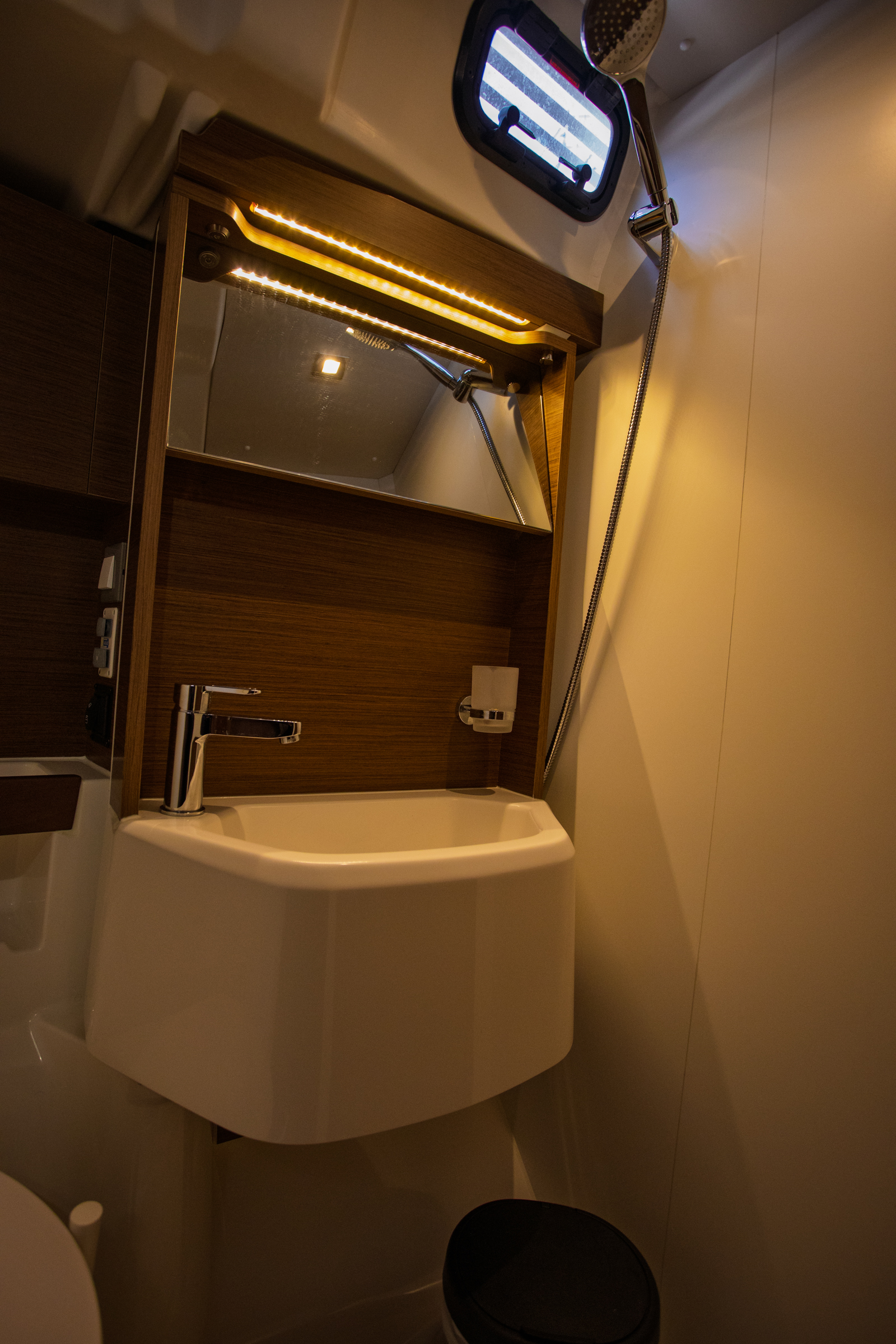 Oceanis 51.1 — photo 6