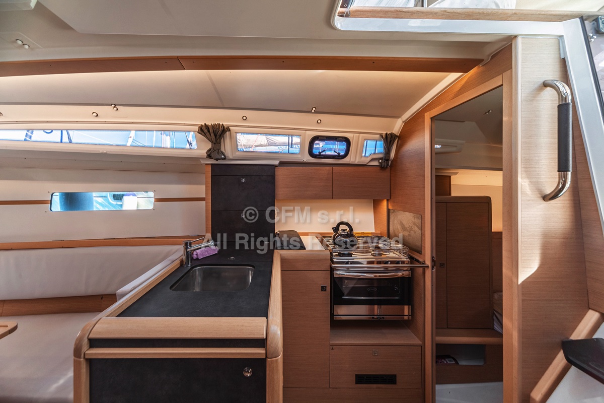 Photo #9 - Sun Odyssey 349 (Marsiglia) en Capo d'Orlando - 10414