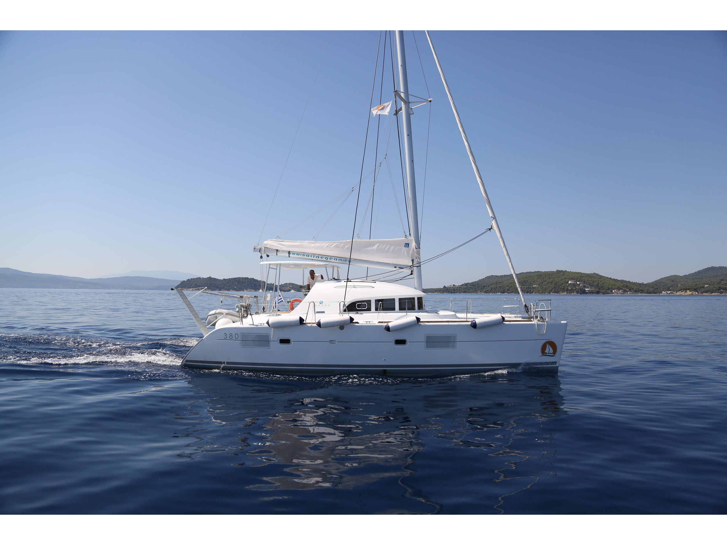Photo #1 - Lagoon 380 (Calypso) in Volos - 5256