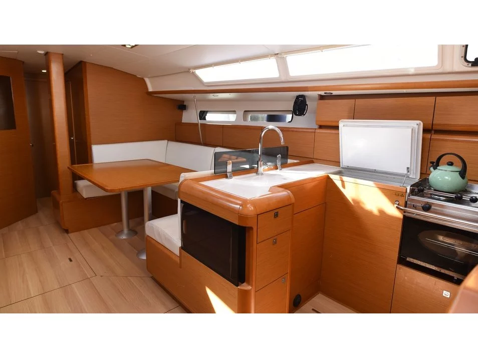 Sun Odyssey 439 (Eudora) Interior image - 9