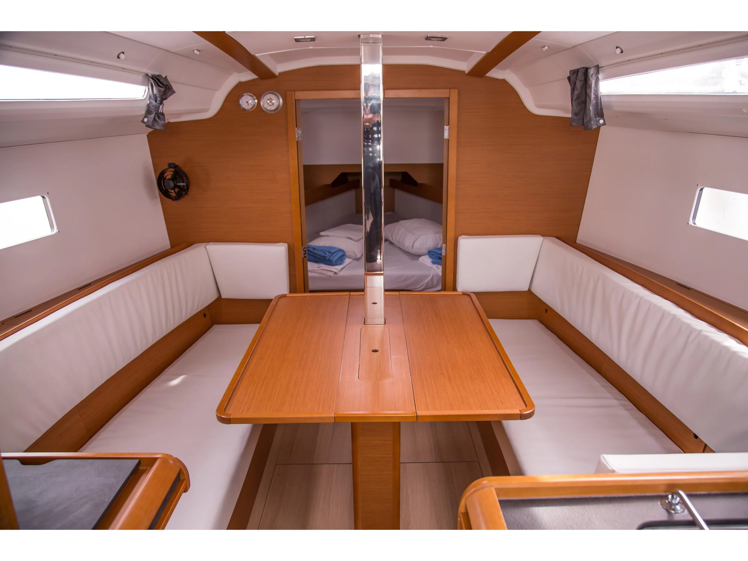 Sun Odyssey 349 (Actaea) Interior image - 1