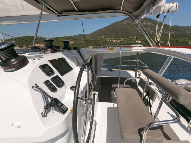 Photo #25 - Lagoon 400 S2 (Armonia) in Paleros - 11674