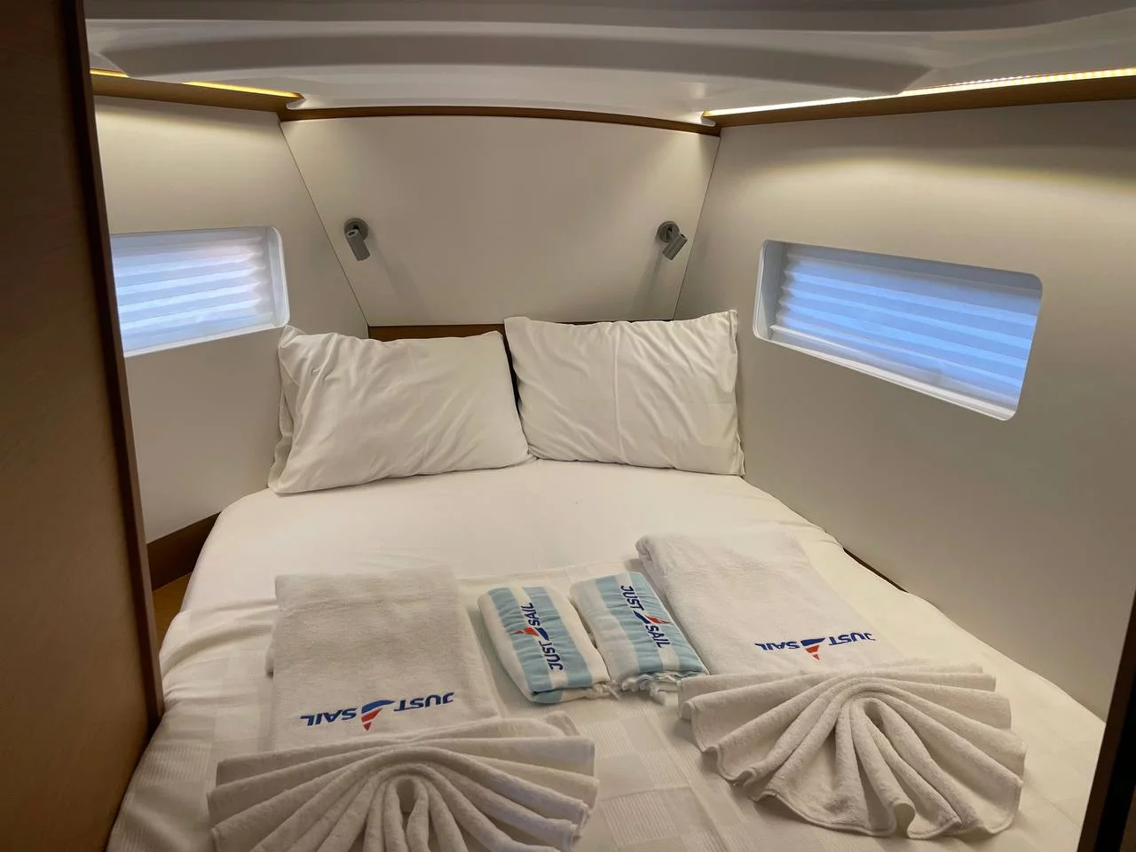Sun Odyssey 380 (Just Happy)  - 7