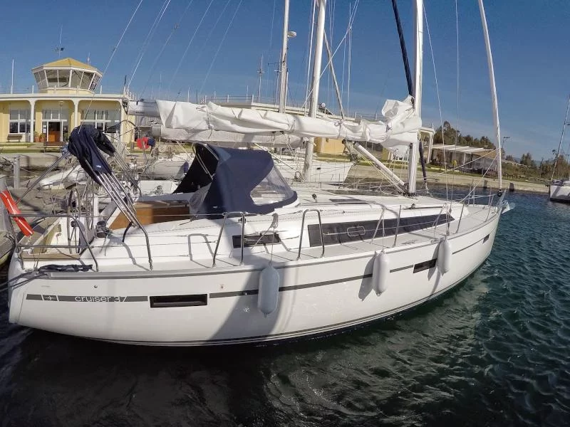 Bavaria 37 (Lady Ann)  - 2
