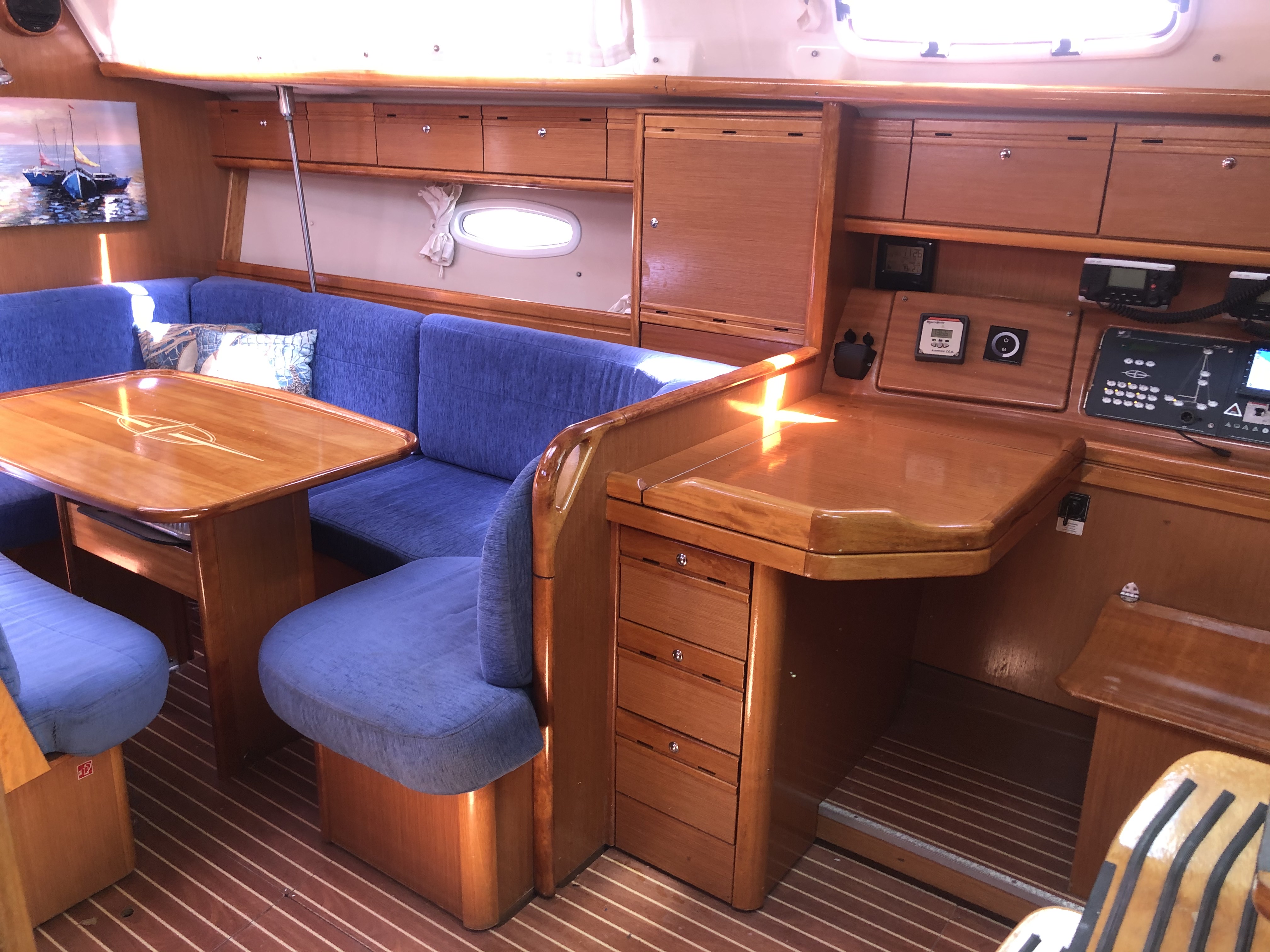 Photo #11 - BAVARIA 40 CRUISER (ARLOUP) en Port du Crouesty - 26084