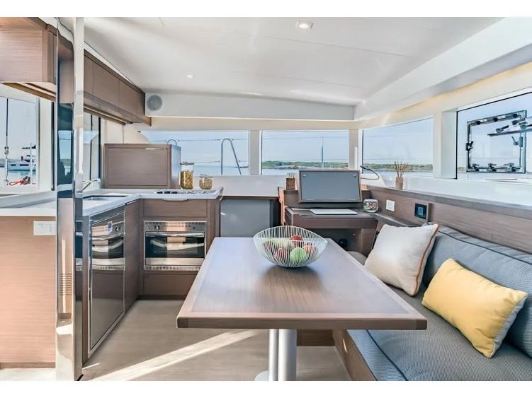 Lagoon 40 (2020) (FELU') Interior image - 11