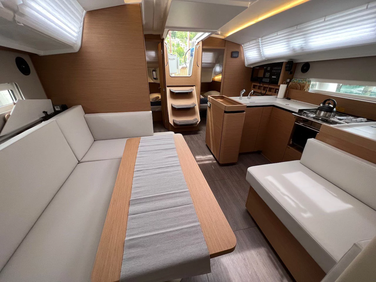 Sun Odyssey 410 (Thalia)  - 8