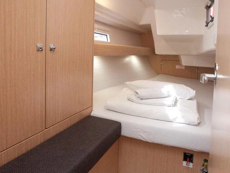 Bavaria Cruiser 34 Style (Aston)  - 10