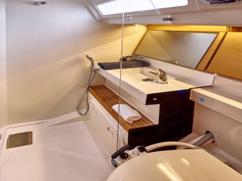 Photo #16 - Sun Odyssey 440 (Tolinho) in Rodi - 12974