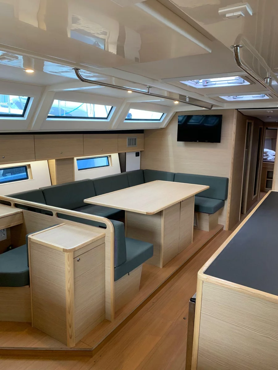 D&D Kufner 54.2 (OCEAN'S BLUE) Interior image - 1