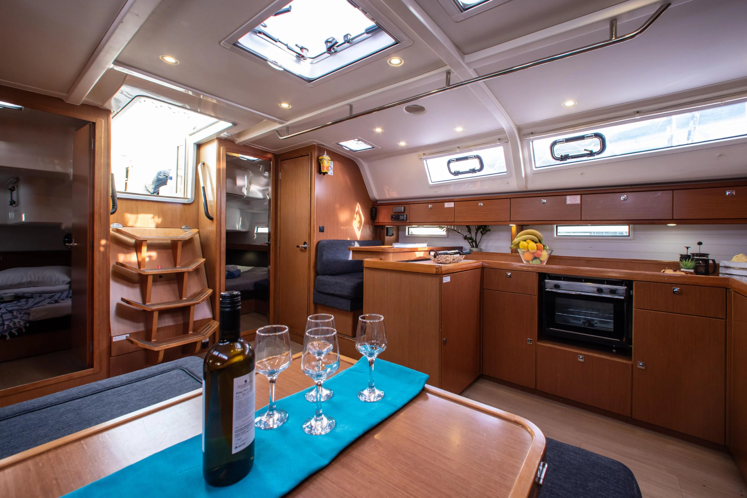Bavaria Cruiser 51 (Philoctetes)  - 15
