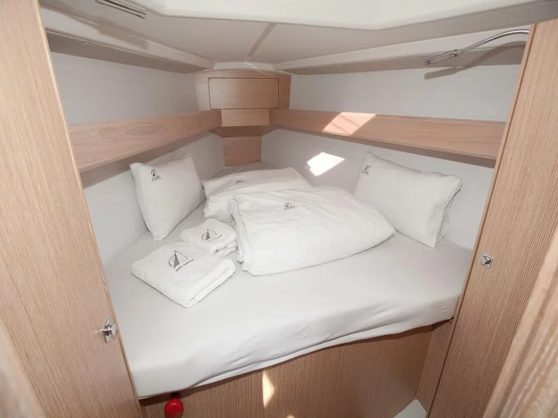 Bavaria Cruiser 34 Style (COOKIE)  - 26