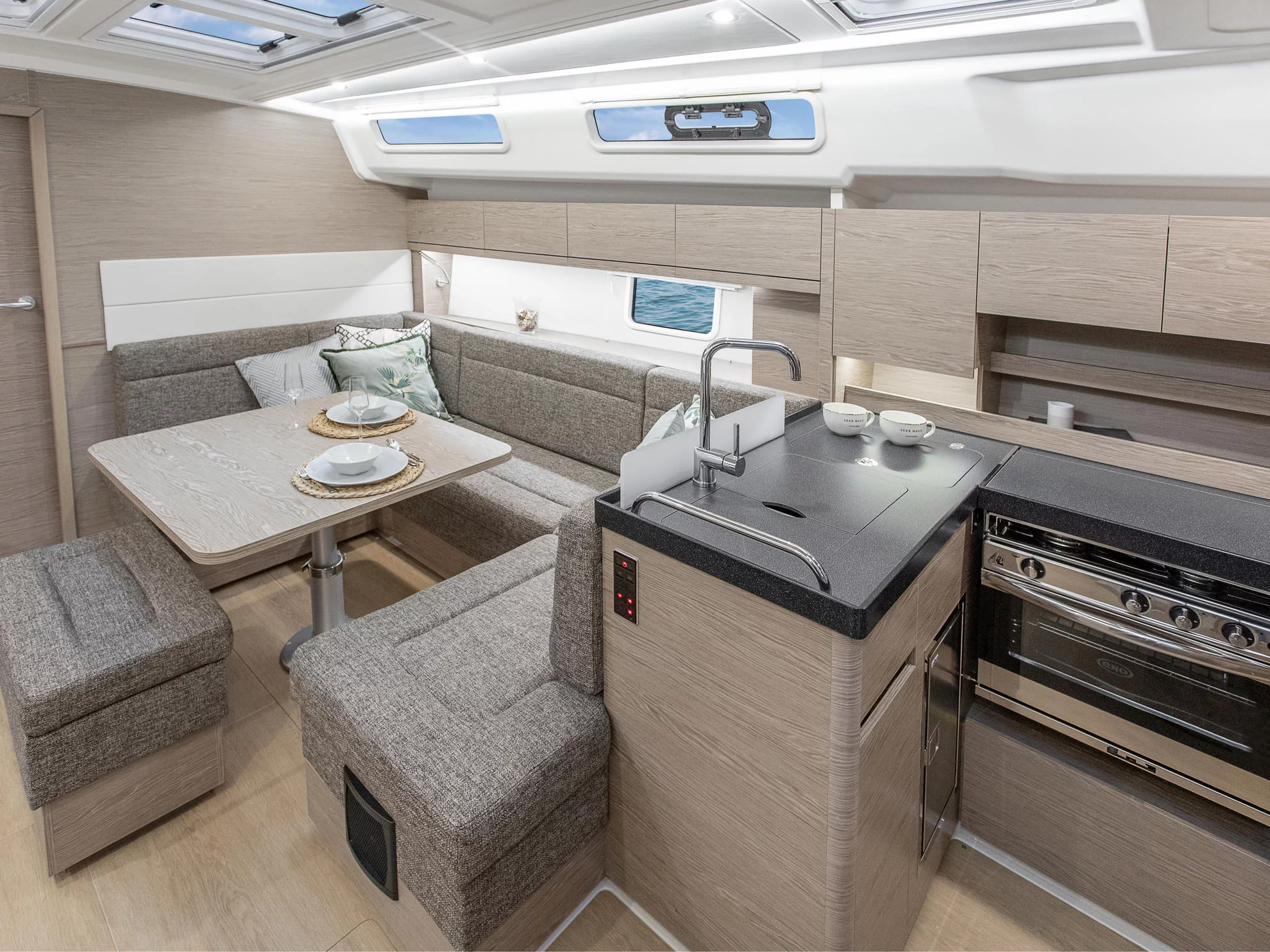 Hanse 458 (Nimbus)  - 6