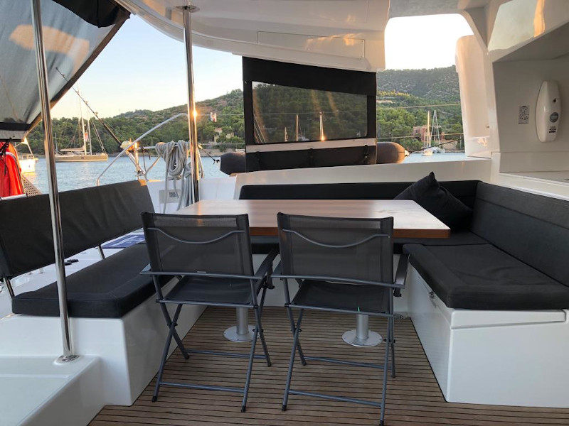 Photo #3 - Lagoon 450 Flybridge (Oceana (VIP Equipment incl, , , PS 4, Dishwasher, Washer+Dryer)) in Athen - 13662