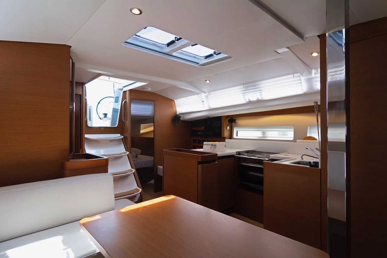 Sun Odyssey 440 (Sun Kiss)  - 5