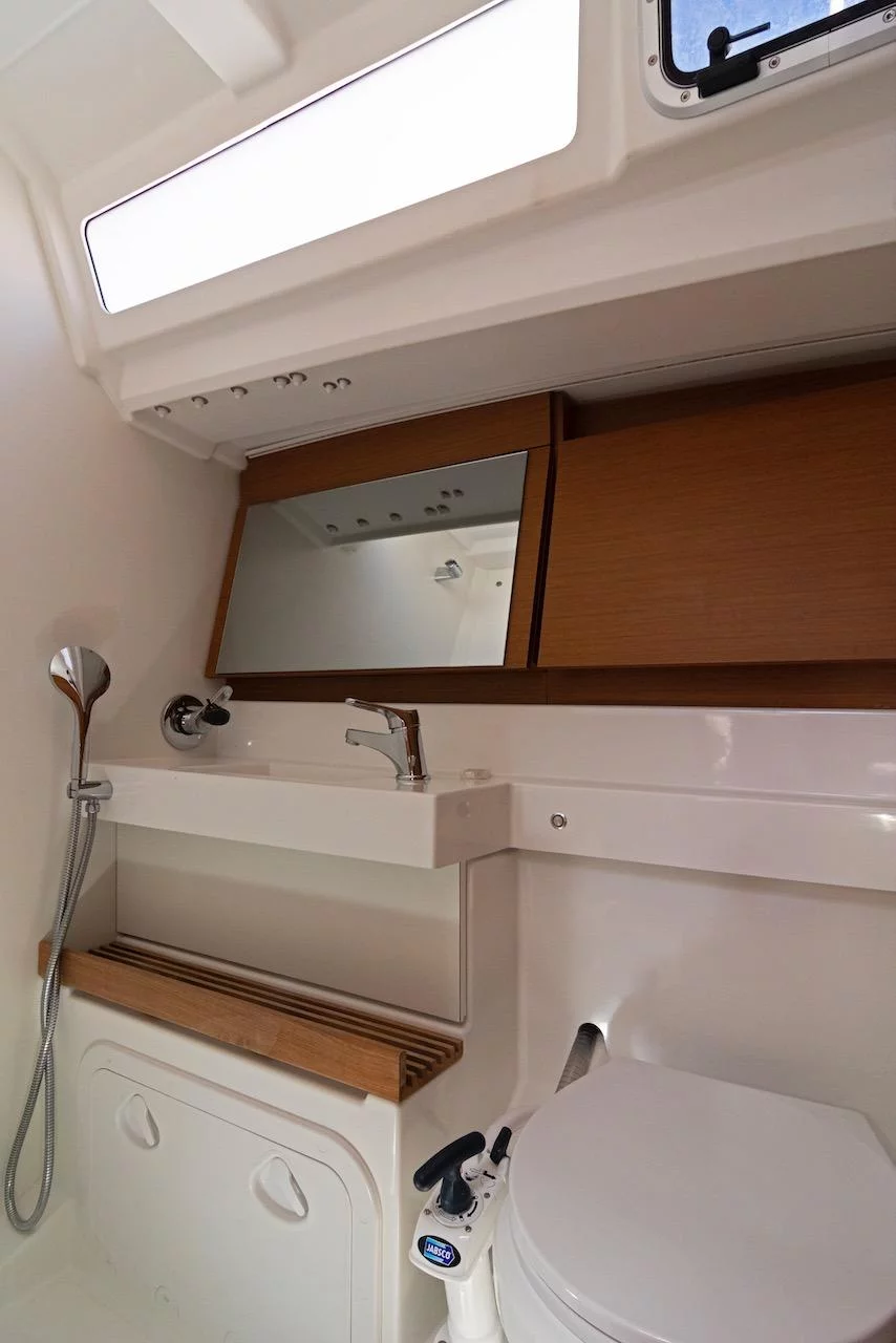 Sun Odyssey 440 (Sun Kiss)  - 4