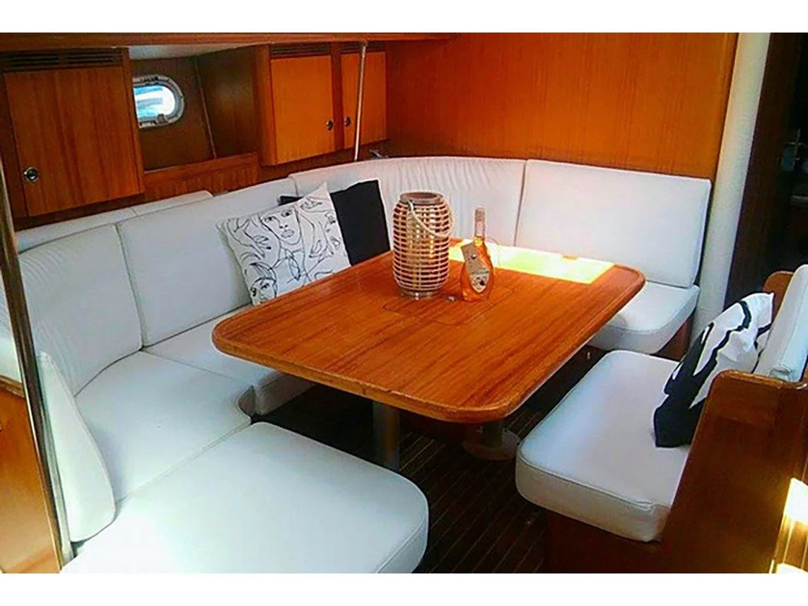 Elan 45 (Roxani) Interior image - 12