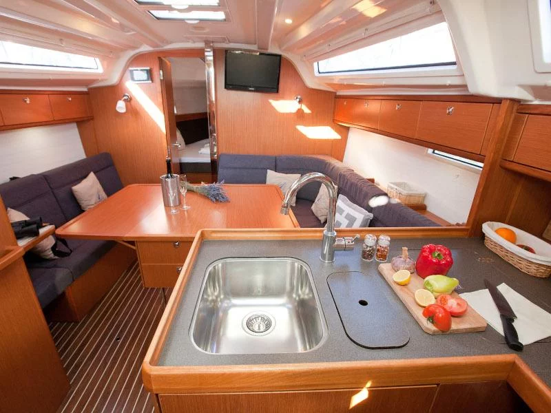Bavaria Cruiser 37 (GOSPOJA)  - 19
