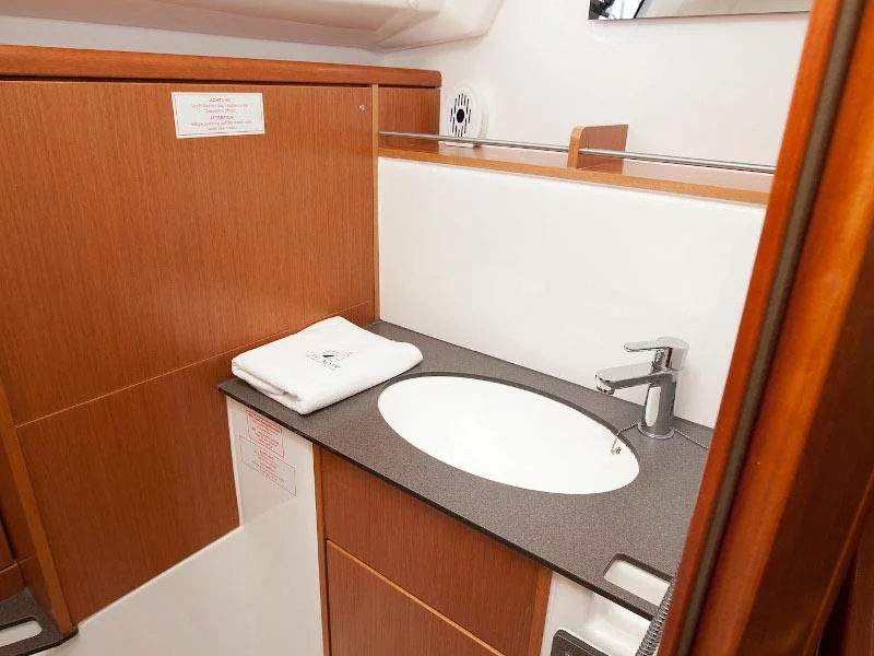 Bavaria Cruiser 37 (GOSPOJA)  - 35
