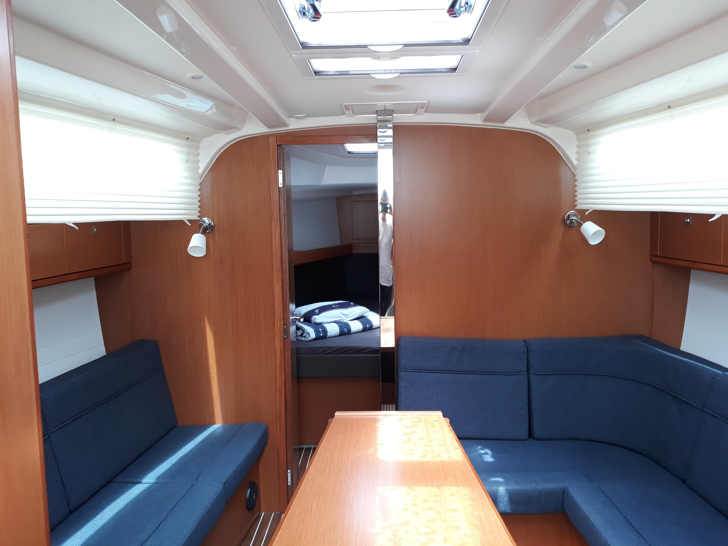 Photo #9 - Bavaria Cruiser 37 (Mišac) en Sukosan - 4013