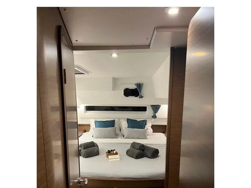 Lagoon 42 (JOY) Interior image - 23