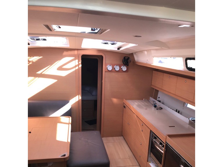 Photo #13 - Dufour 460 Grand Large (Familia) en Atenas - 10964