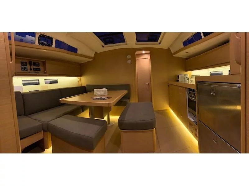 Dufour 460 Grand Large (Millennium Falcon) Interior image - 5