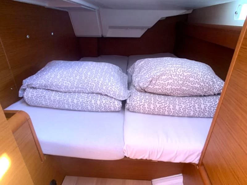 Sun Odyssey 389 (Amadeus)  - 15