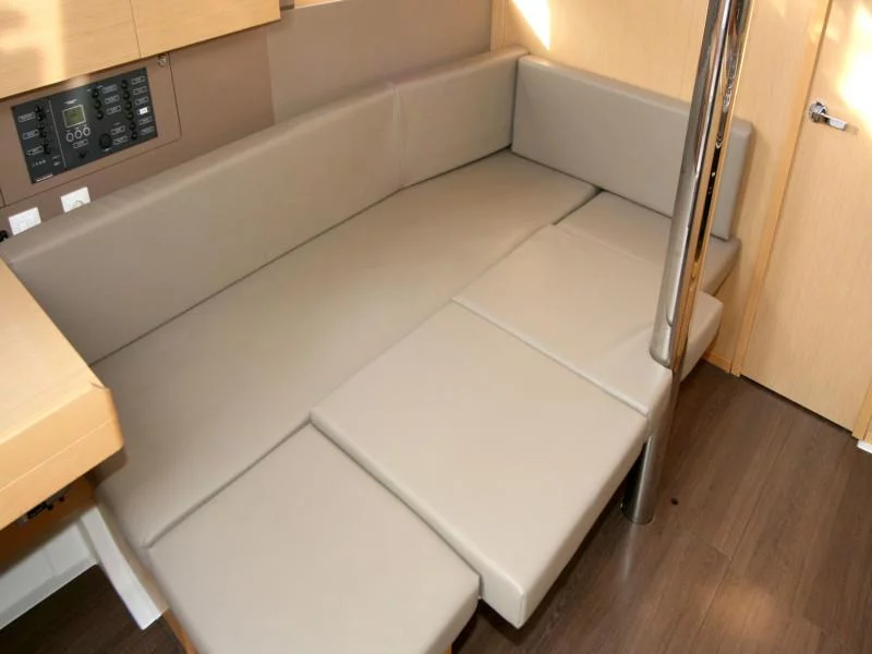 Oceanis 38 (Olli)  - 4