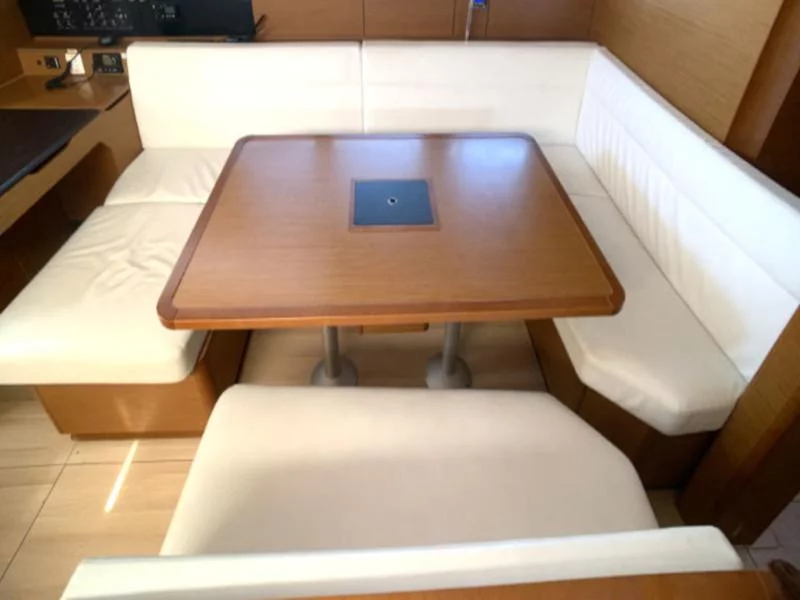 Sun Odyssey 519 (Elsa)  - 21