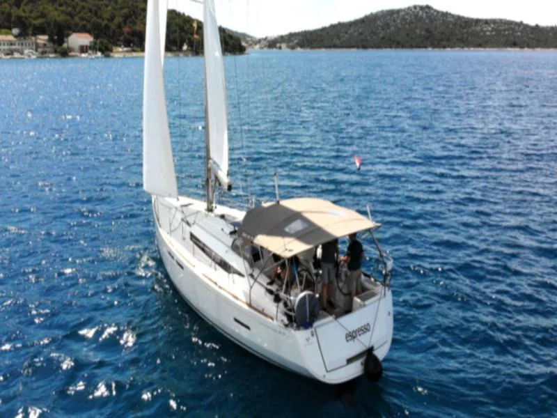 Sun Odyssey 419 (Espresso)  - 9