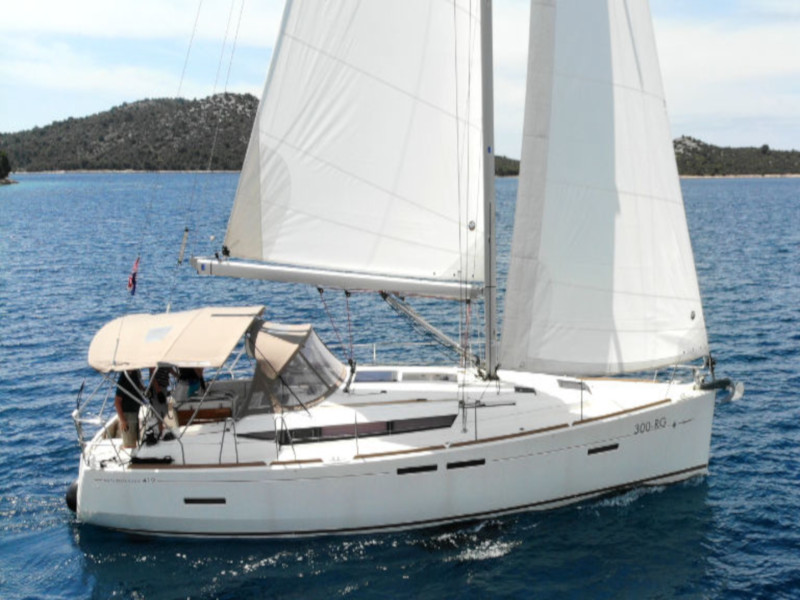 Photo #9 - Sun Odyssey 419 (Espresso) in Rogoznica - 9180
