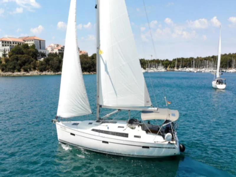 Bavaria Cruiser 41 (Raven) Main image - 0