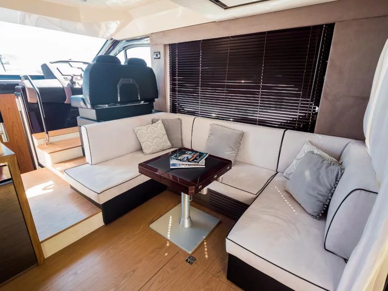 Sessa Fly 47 (Star Dust) Interior image - 15