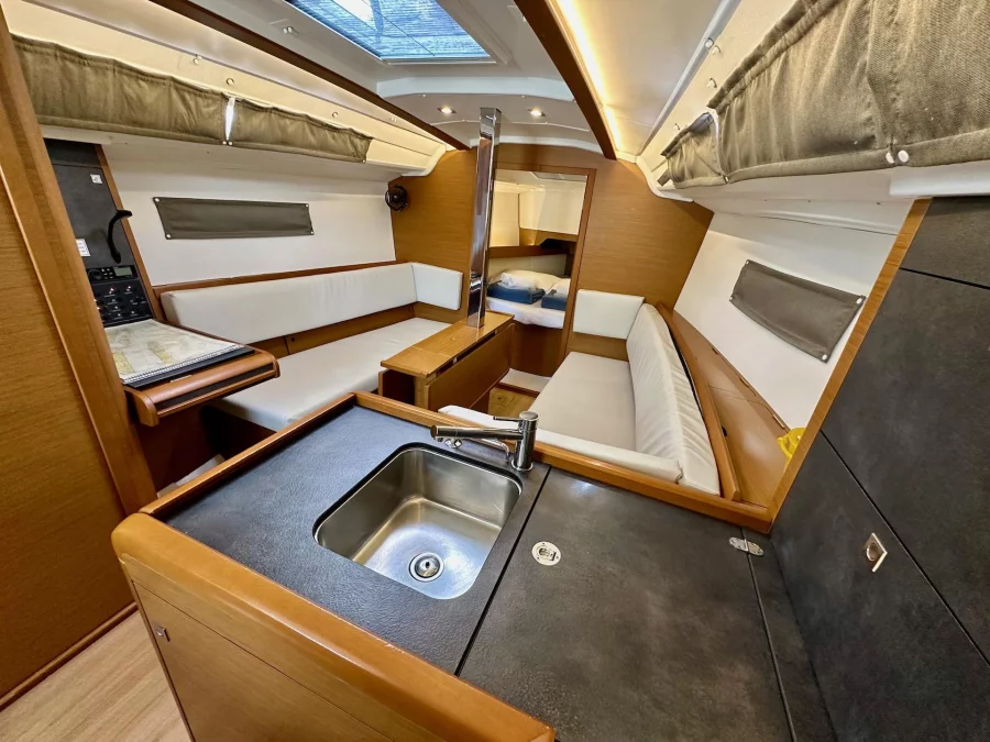 Sun Odyssey 349 (Estrella)  - 7
