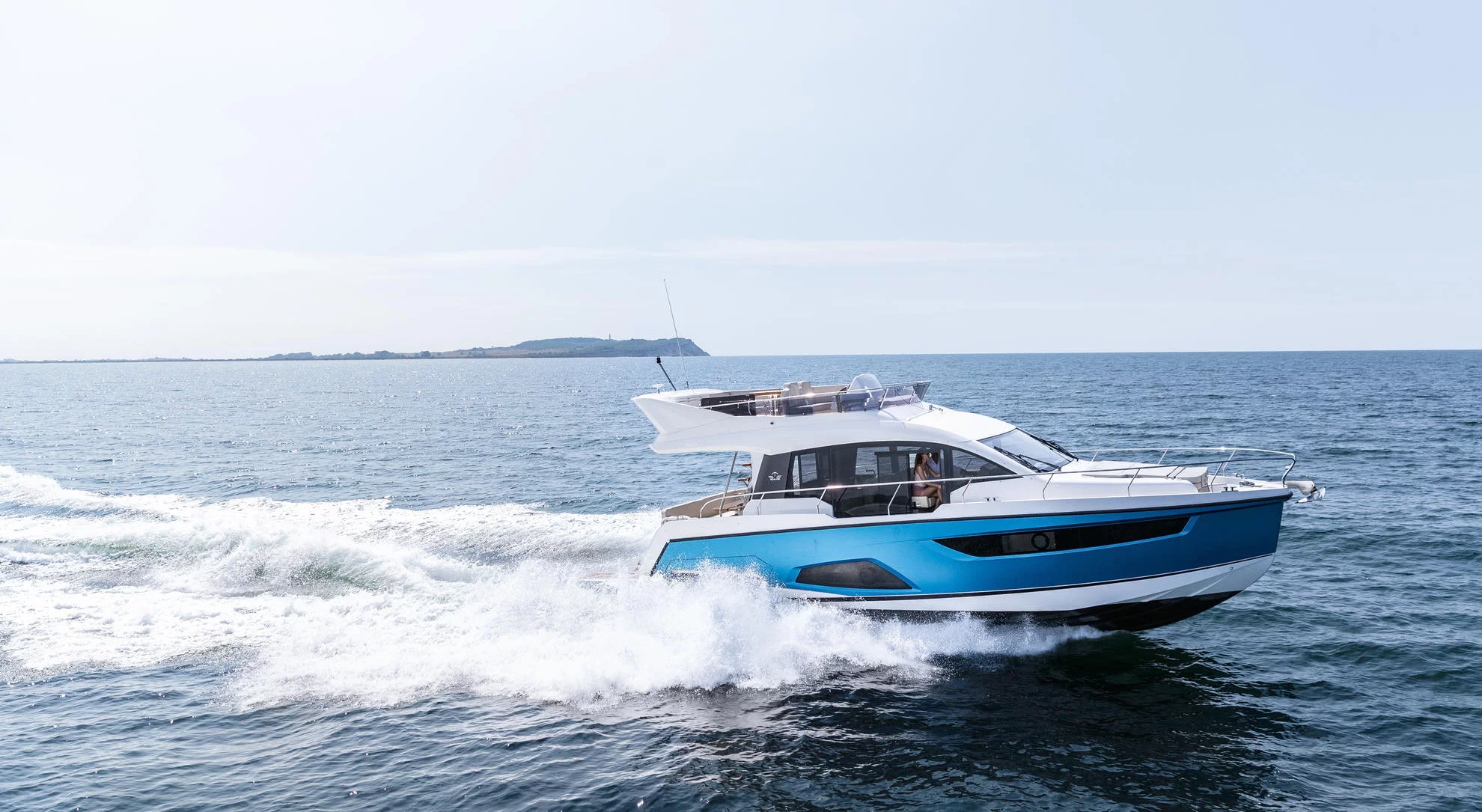 Sealine F430 (BLUE LAGOON)  - 12