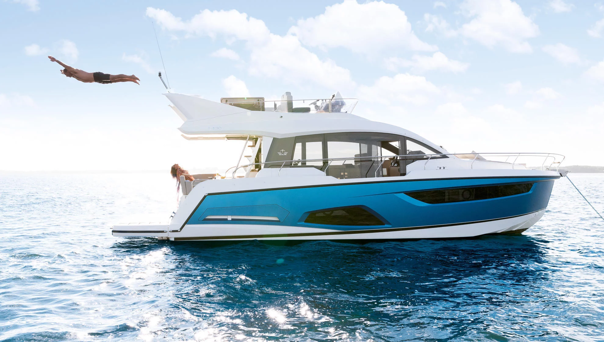Sealine F430 (BLUE LAGOON)  - 5
