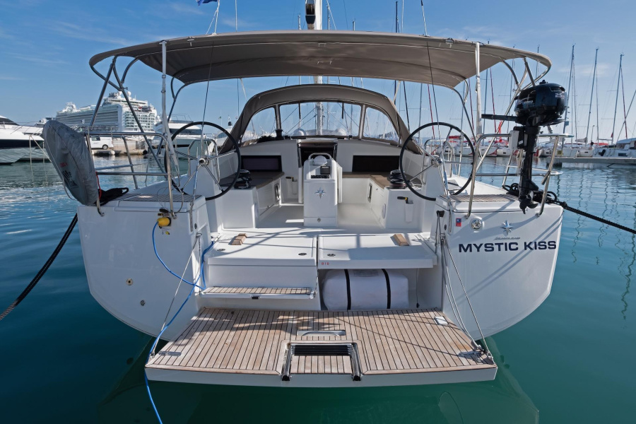 Sun Odyssey 490 "LUXE" — photo 9