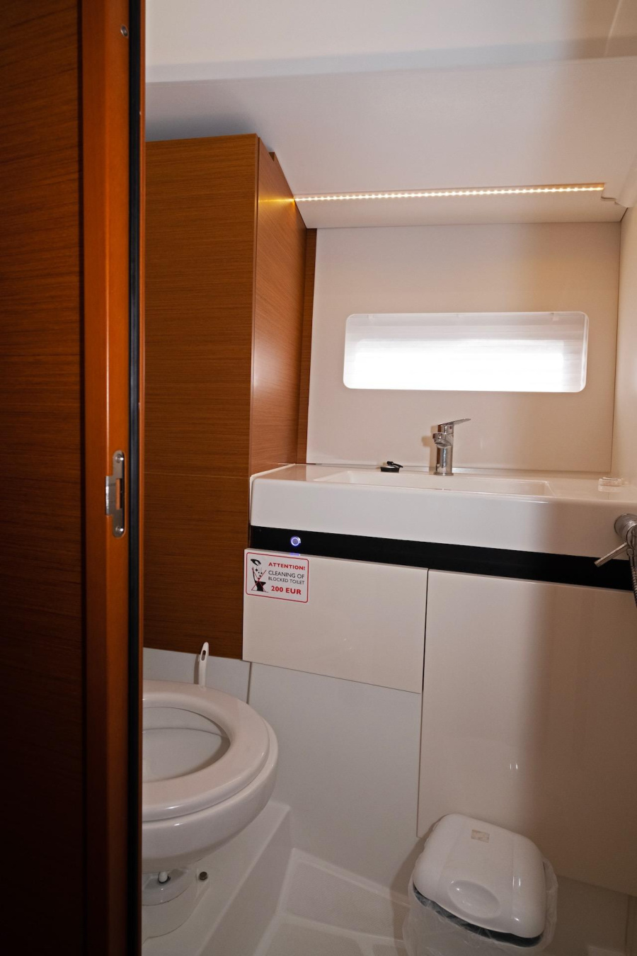 Sun Odyssey 490 "LUXE" — photo 2