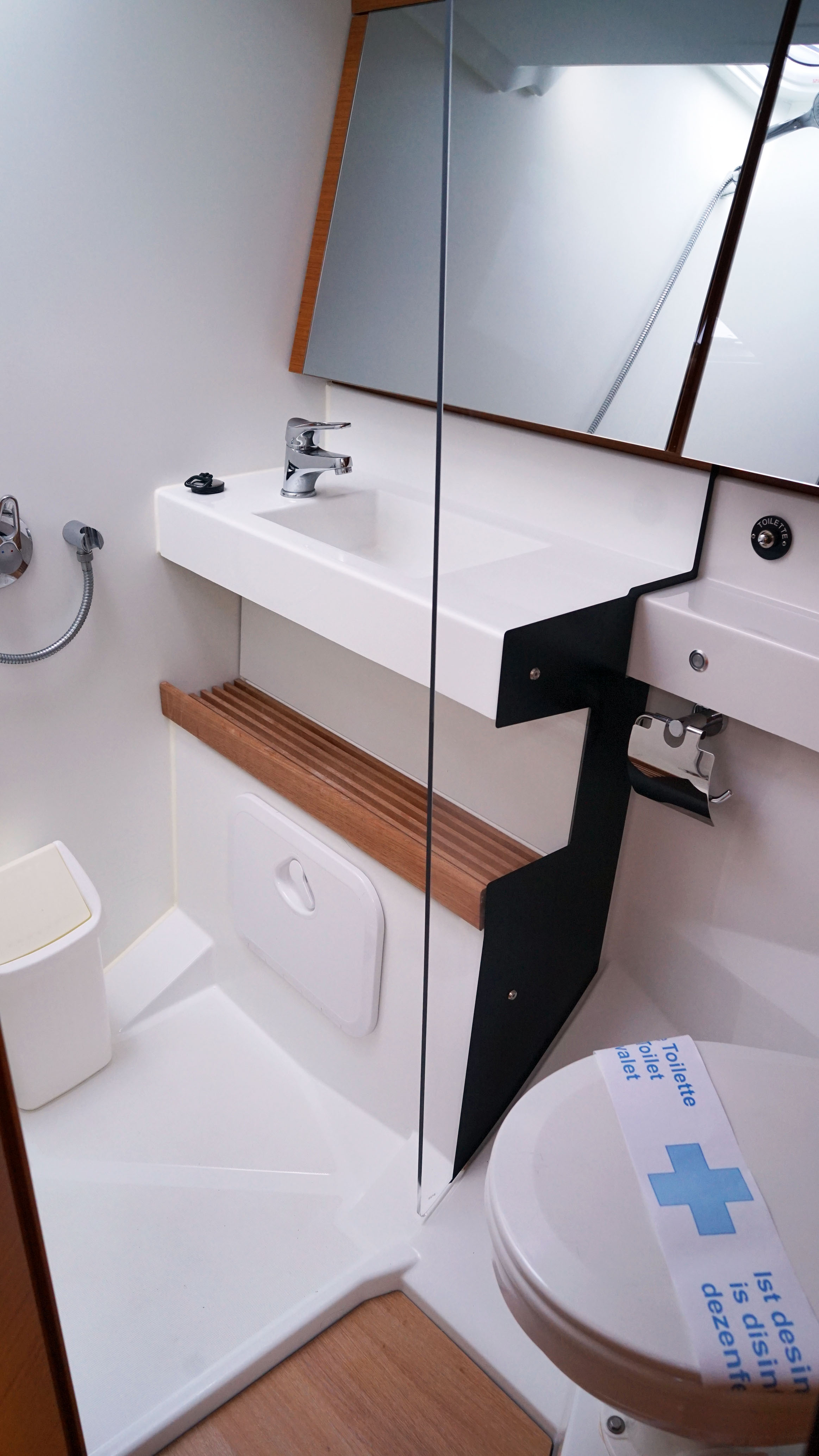 Photo #25 - Sun Odyssey 440 - 3 Cabins (White Marlin) in Marmaris - 4299