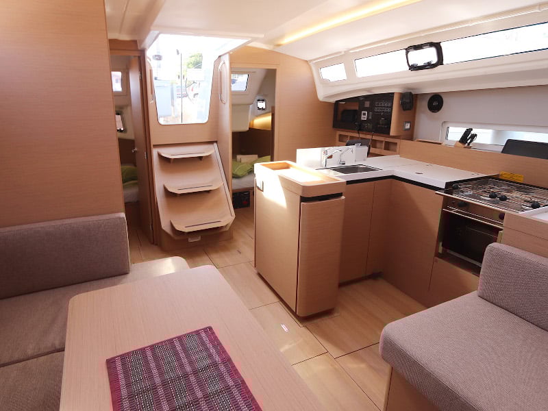 Photo #9 - Sun Odyssey 410 (Aris) in Lavrion - 10275
