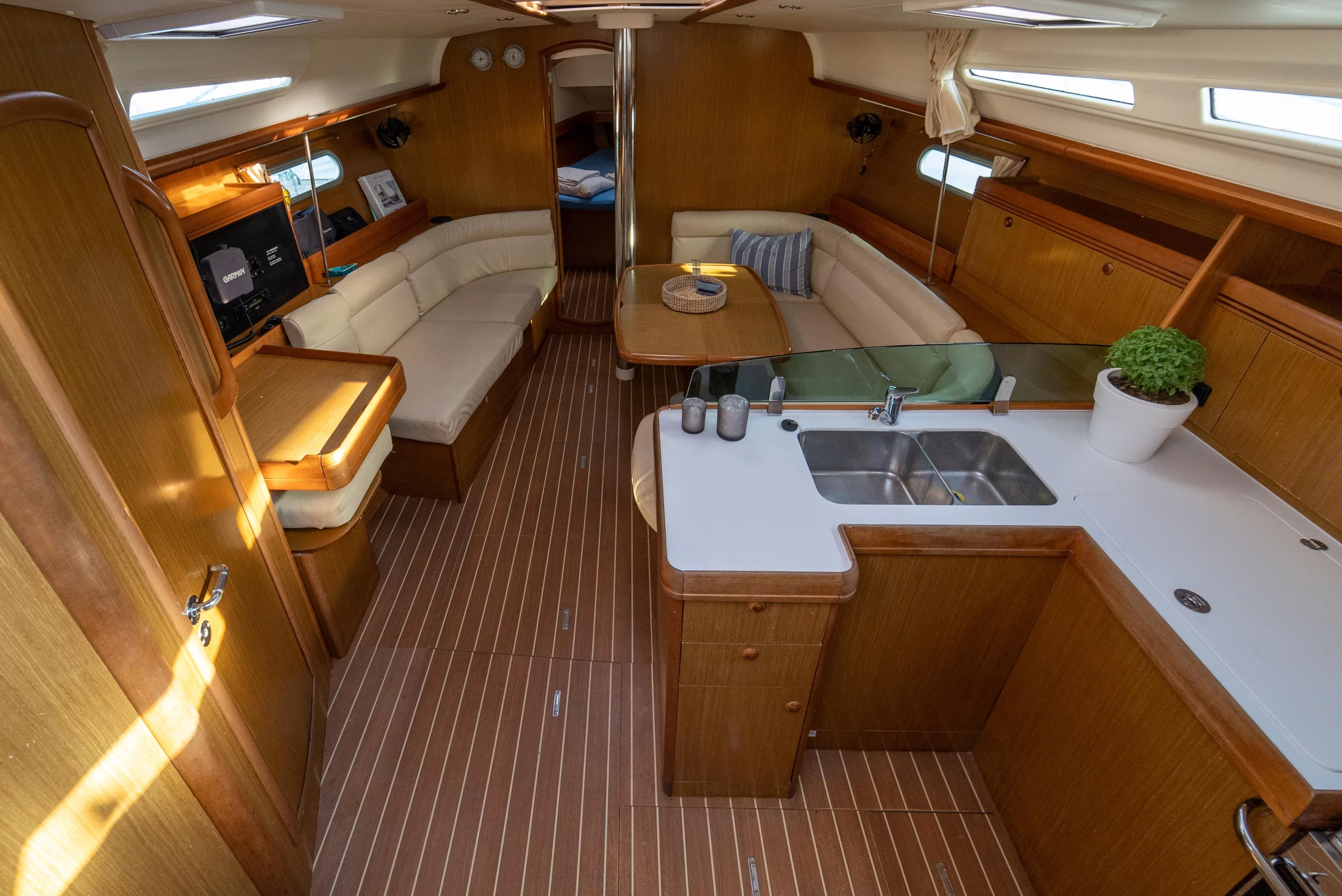 Sun Odyssey 42i (Mesogeios)  - 15