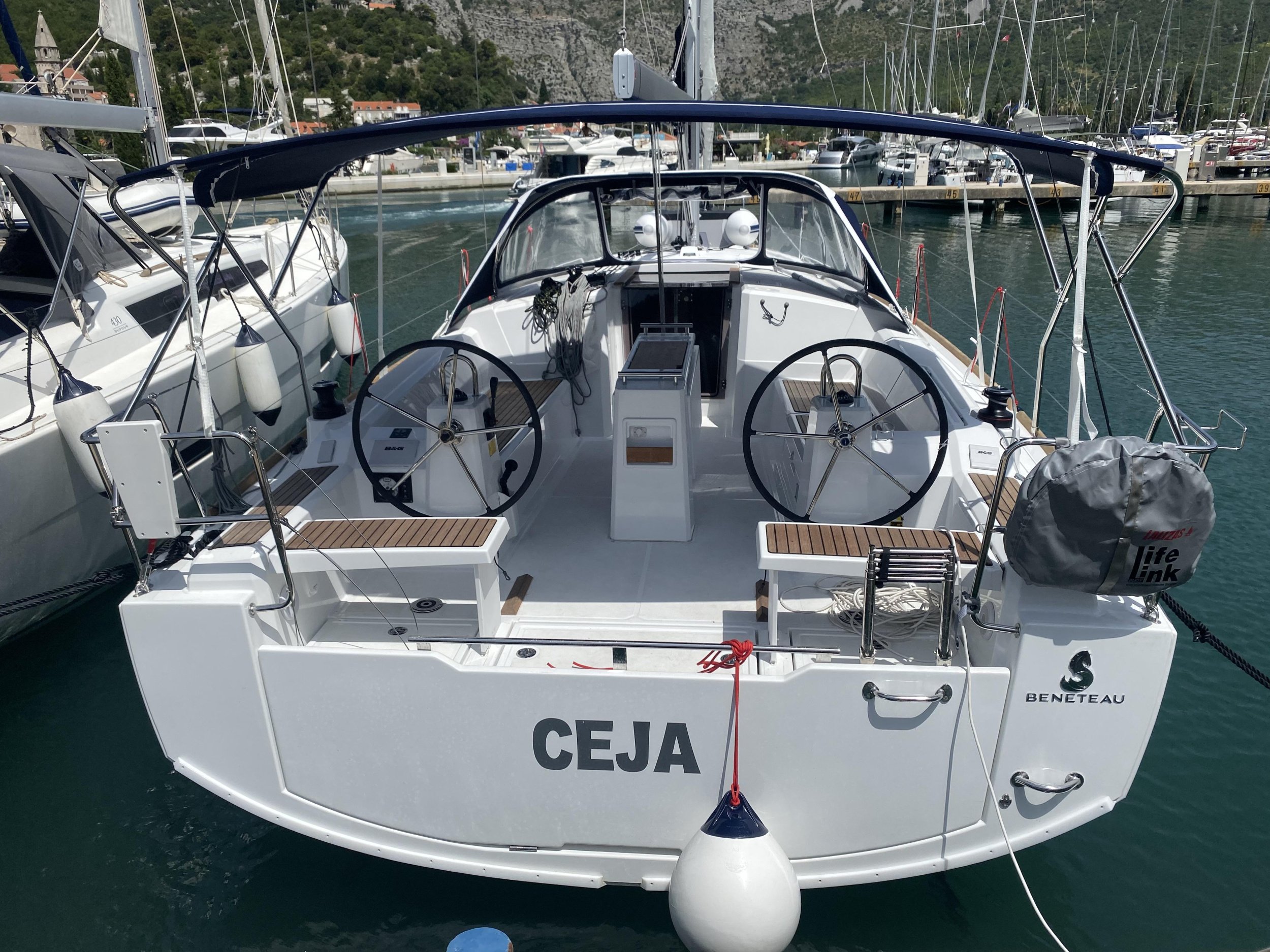 Photo #1 - Oceanis 38.1 (Ceja) in Dubrovnik - 13541