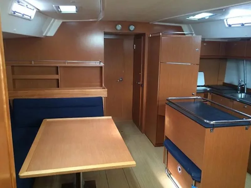 Bavaria 55 Cruiser (AF-B55) Interior image - 2